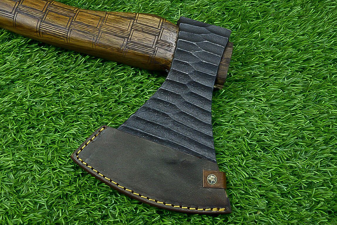 Authentic Viking Tomahawk – Handcrafted Carbon Steel Axe with Leather Sheath