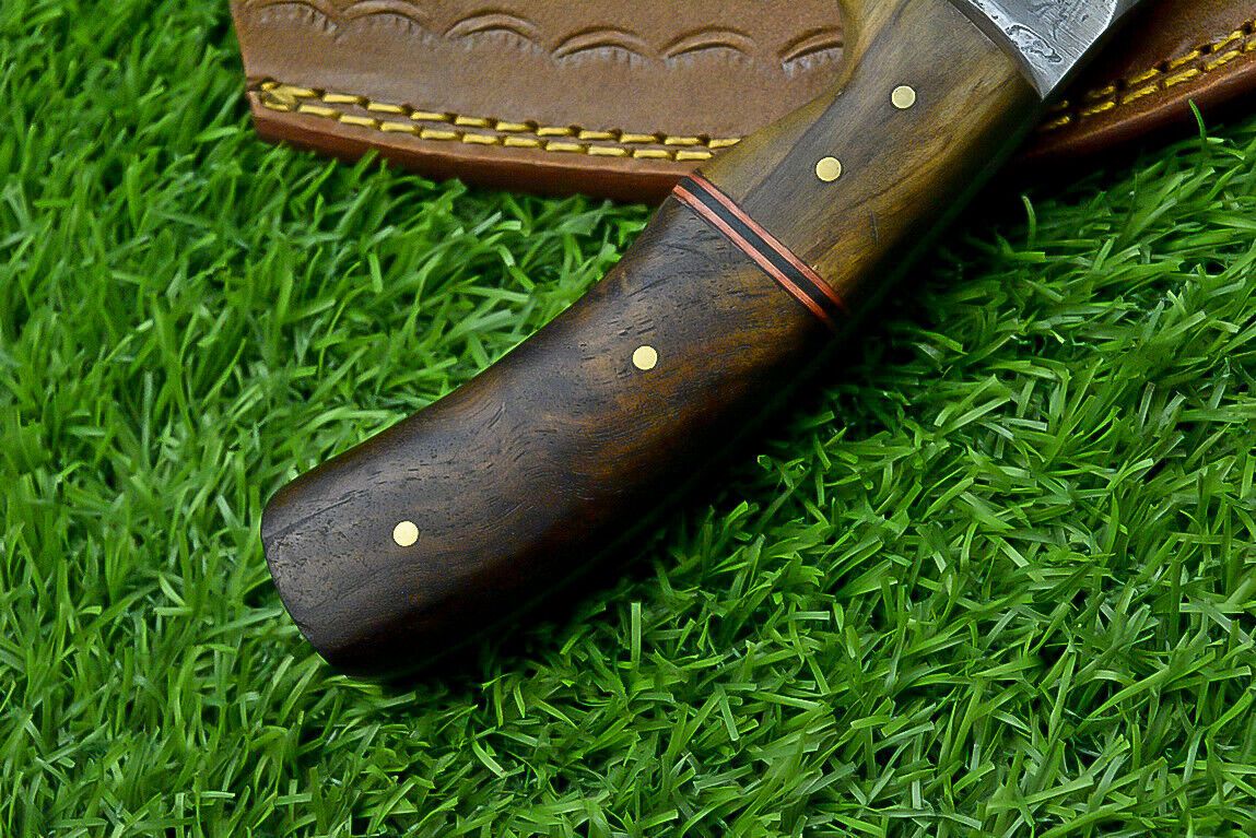 9 Inch Custom Damascus Steel Hunting Knife with Natural Wood Handle and Sheath