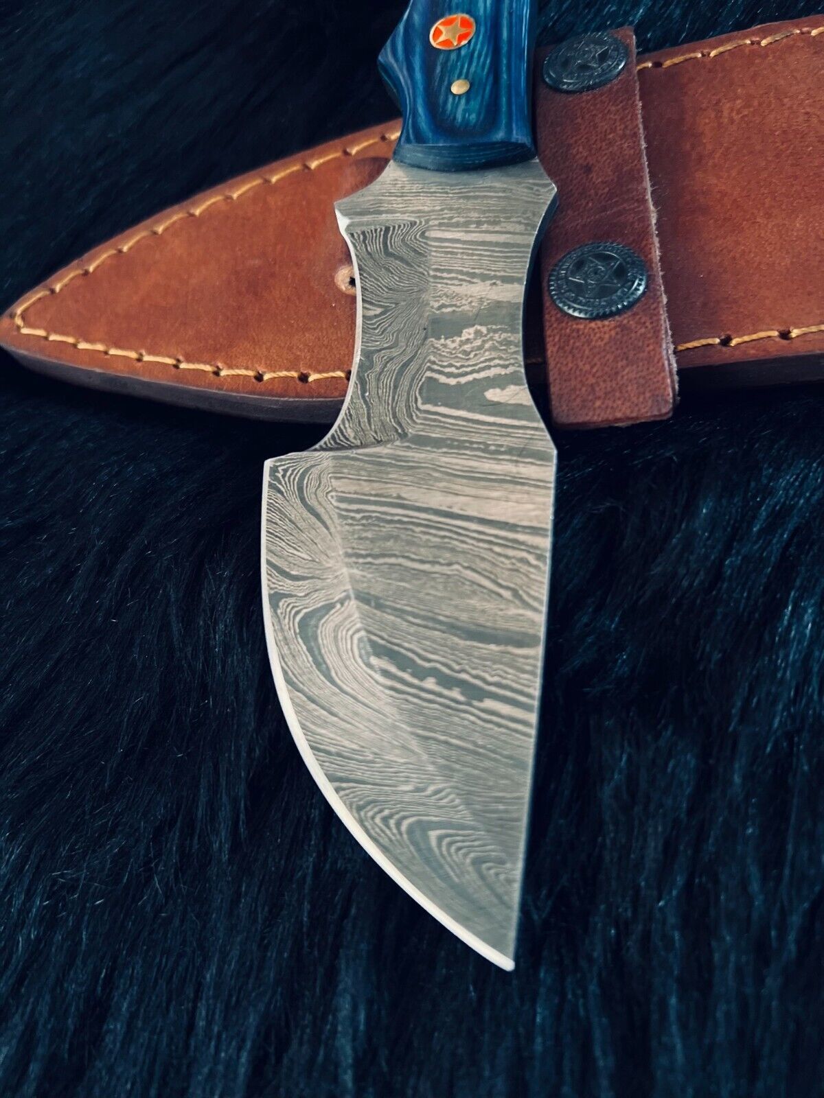 9" Twist Pattern Damascus Tanto Knife – Camel Bone & Wood Handle