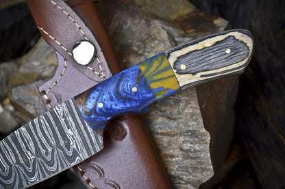 Hand Forged Twist Damascus Skinner Knife with Mixed Material Handle – Custom Hunting Blade for Outdoors & Sports
