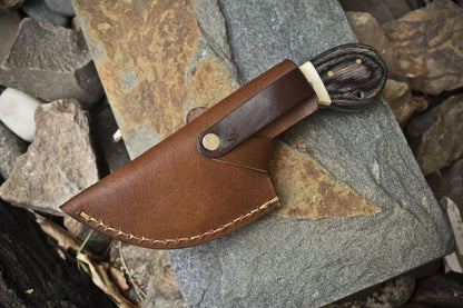 Custom Handmade Damascus Skinner Knife with Gut Hook – Twist Pattern Damascus Steel Skinner Hunting Knife Bone & Wood Handle