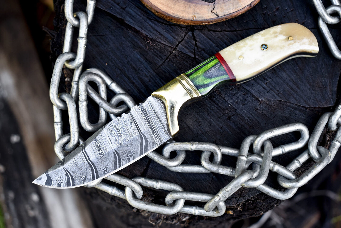 Hand Forged Twist Damascus Skinner Knife with Bone and Wood Handle – Brass Guard Hunting Blade
