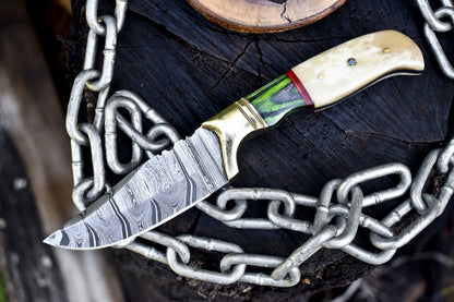 Hand Forged Twist Damascus Skinner Knife with Bone and Wood Handle – Brass Guard Hunting Blade