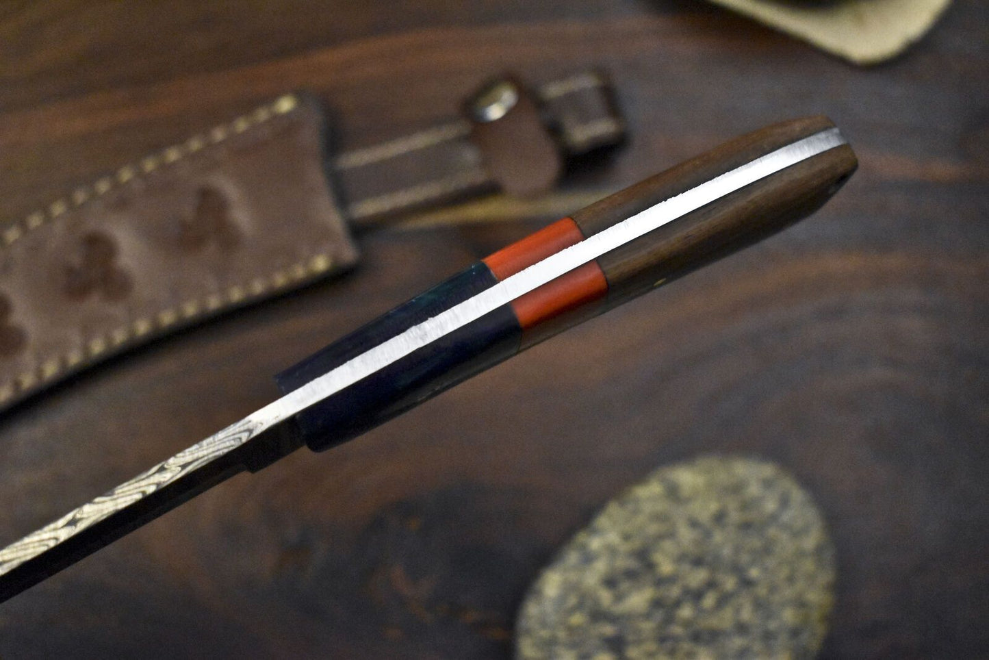 Hunting Skinner Knife Twist Damascus Mixed Material with Leather Sheath