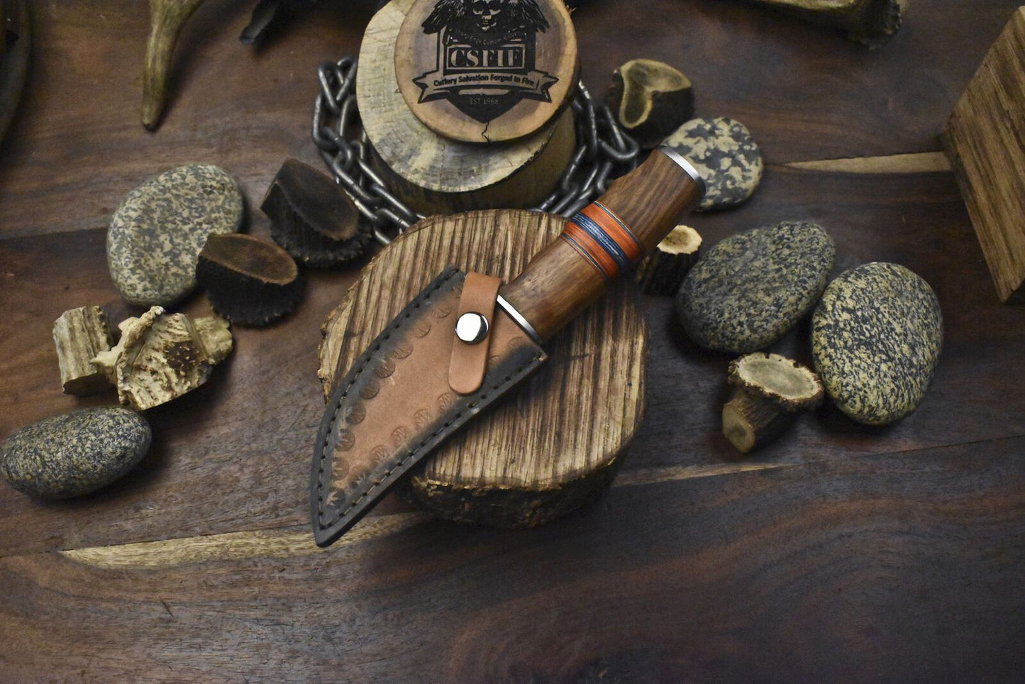 Twist Damascus Skinner Knife with Bone and Wood Handle – Custom Handmade Hunting Tool for Outdoor Adventure