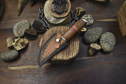 Twist Damascus Skinner Knife with Bone and Wood Handle – Custom Handmade Hunting Tool for Outdoor Adventure