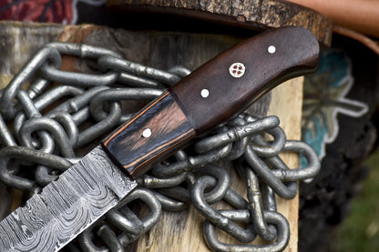 Custom Hand Forged Skinner Knife Twist Damascus Walnut Wood Tactical