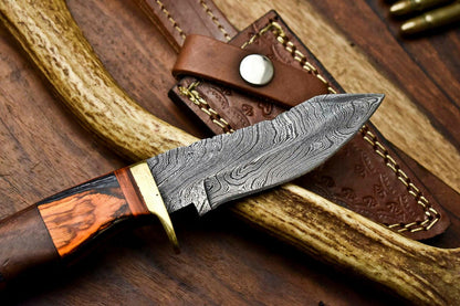 8 Inch Custom Damascus Hunting Knife with Hardwood Handle