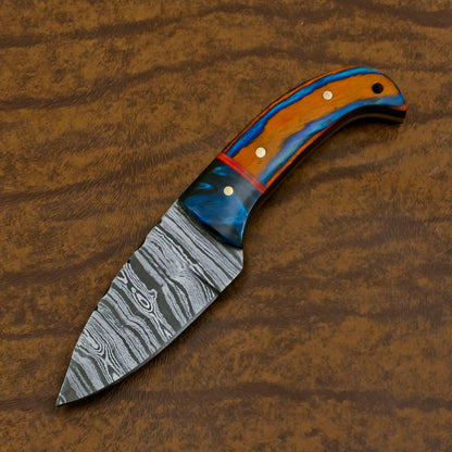Handmade Damascus Skinner Hunting Knife – Custom Resin Wood Handle Fixed Blade EDC Knife