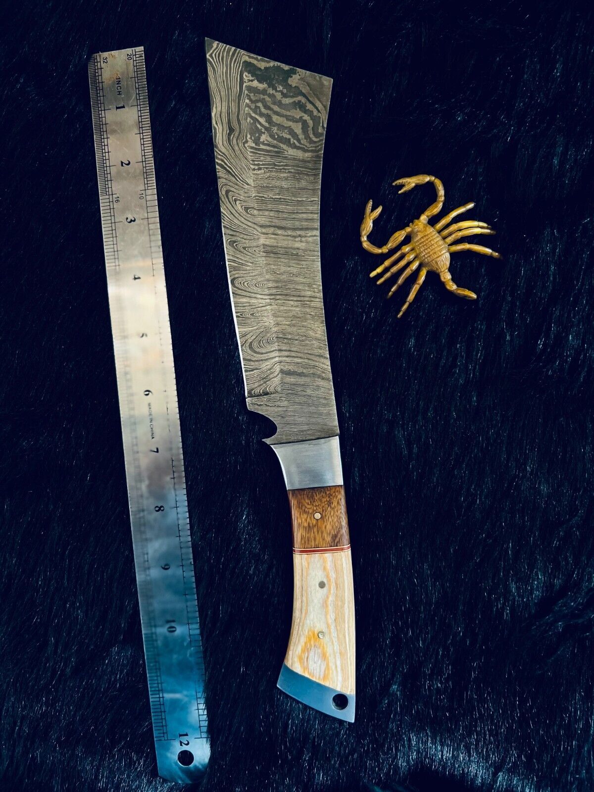 12" Twist Damascus Machete Knife with Camel Bone & Wood Handle – Handmade Full Tang Hunting Blade