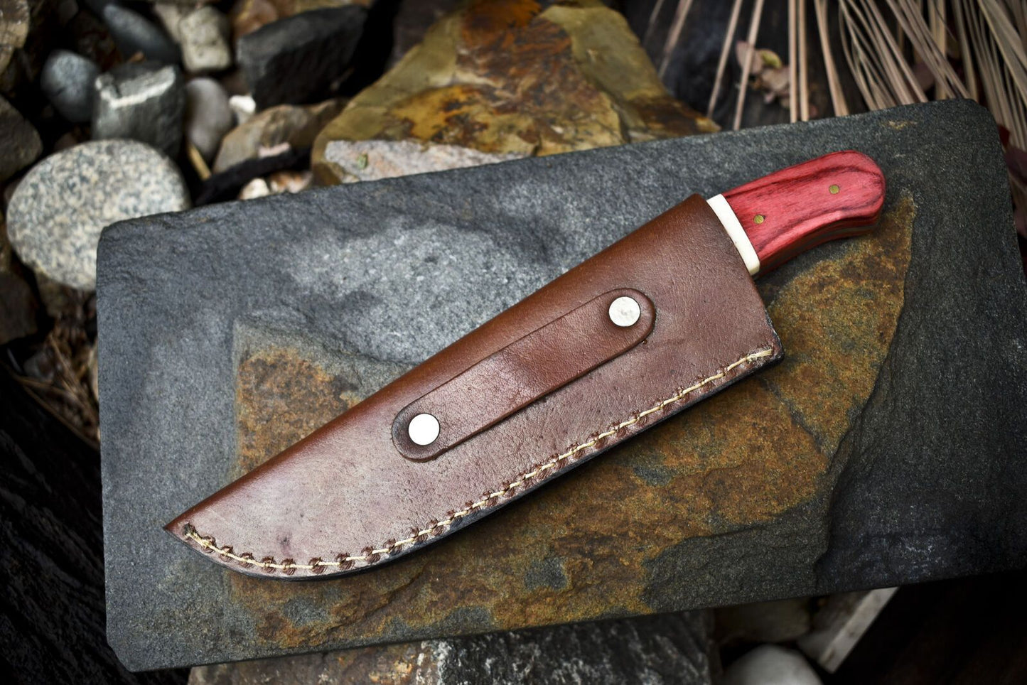 Twist Damascus Skinner Knife Bone and Wood Handle – Custom Forged Outdoor Hunting Knife