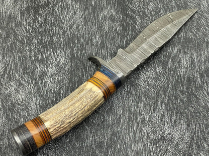8" Handmade Damascus Bowie Knife – Stag Horn & Hardwood Handle with Sheath