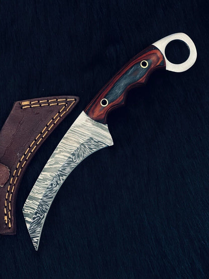 9.25" Custom Handmade Twist Damascus Steel Bowie Hunting Knife – Stained Camel Bone & Natural Wood Handle
