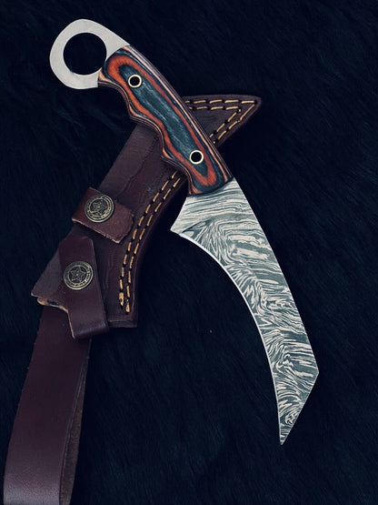 9.25" Custom Handmade Twist Damascus Steel Bowie Hunting Knife – Stained Camel Bone & Natural Wood Handle