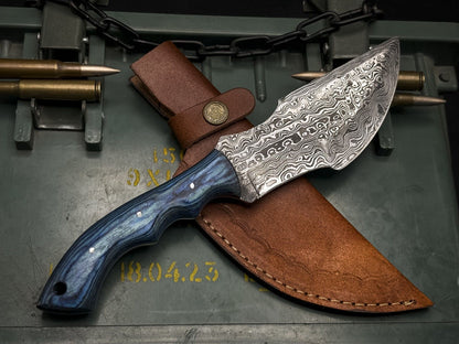 Handmade Damascus Tracker Knife – Hunting Fixed Blade with Wood Handle & Cow Leather Sheath