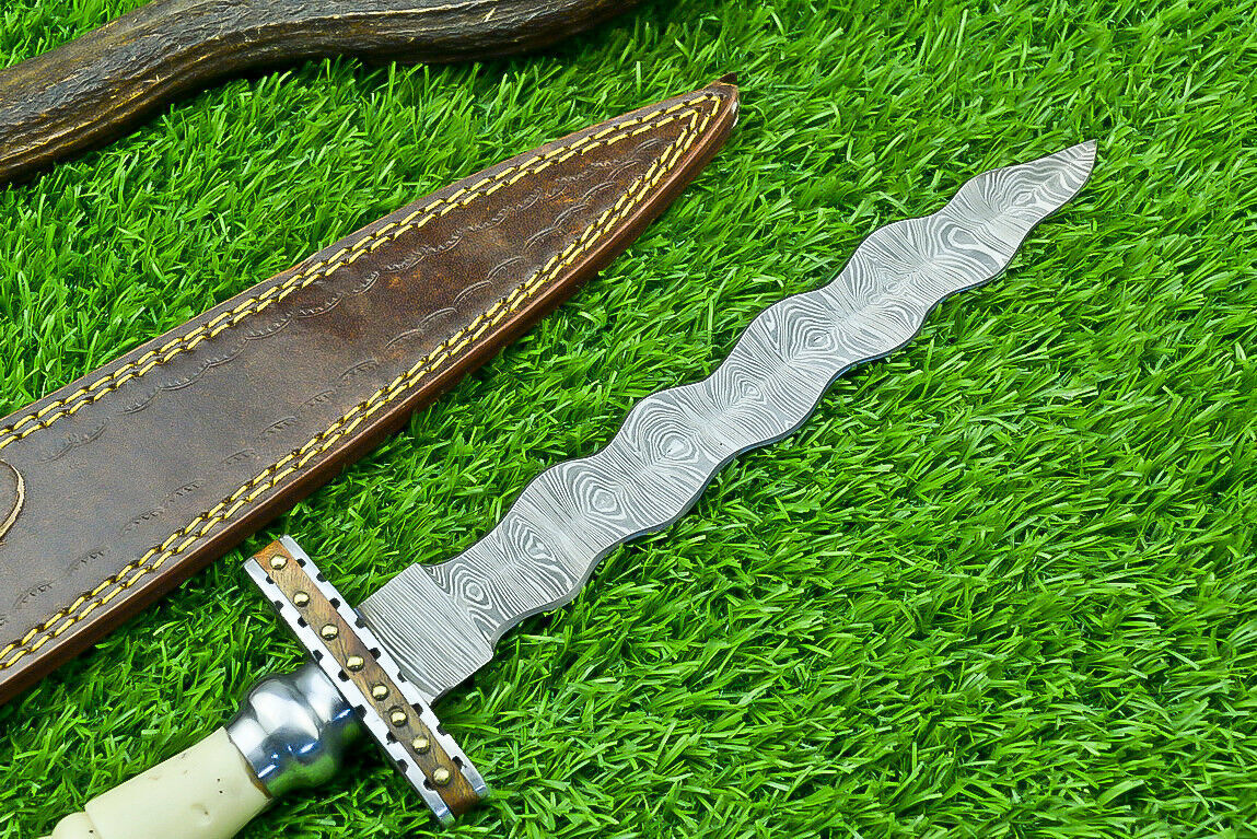Custom Hand Forged Damascus Steel Bowie Knife Kris Dagger Hunting Knife