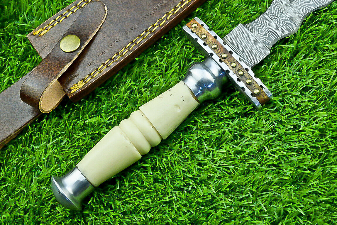 Custom Hand Forged Damascus Steel Bowie Knife Kris Dagger Hunting Knife