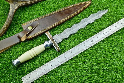 Custom Hand Forged Damascus Steel Bowie Knife Kris Dagger Hunting Knife