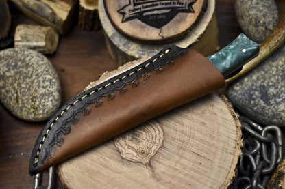 Custom Twist Damascus Skinner Knife with Corian Handle and Brass Guard – 8 Inch Hunting Knife
