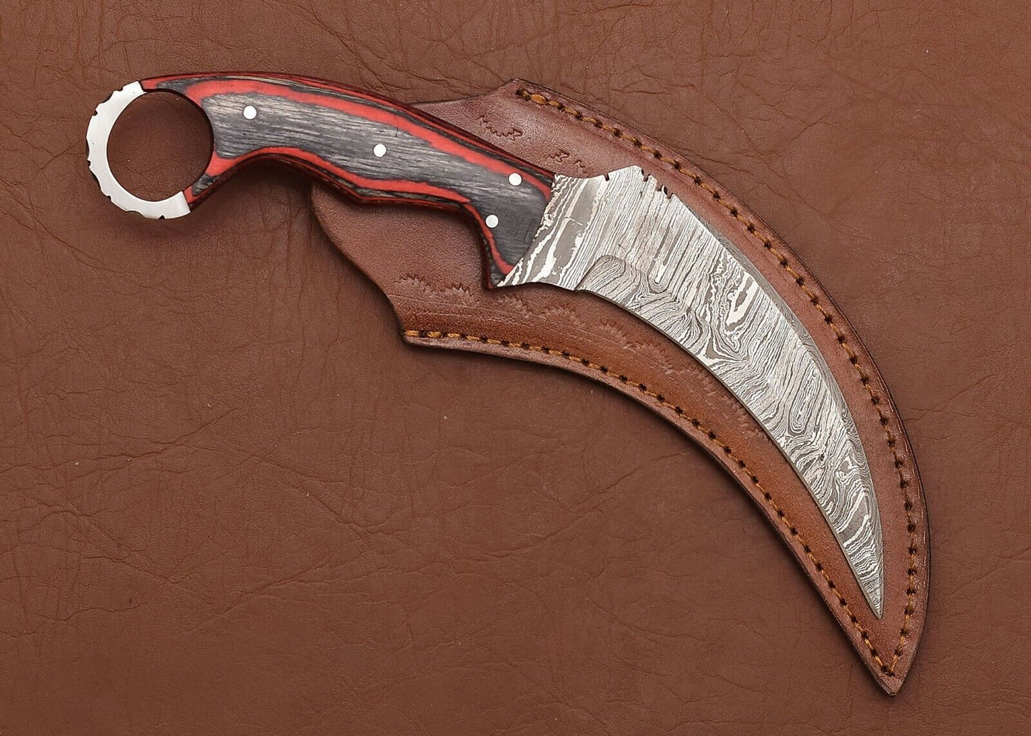 Custom Best Handmade Damascus Karambit Damascus Steel Karambit  Knife With Wood Handle