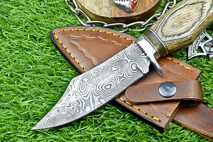 9" Premium Handmade Damascus Bowie Knife – Wood Handle & Leather Sheath
