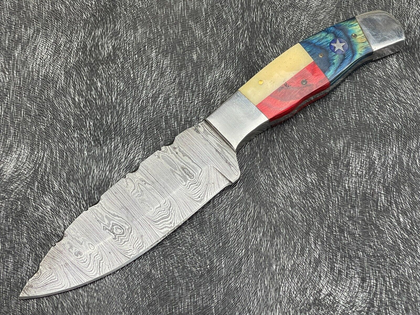 9 Inch Damascus Steel Skinning Bowie Knife with Texas Flag Handle