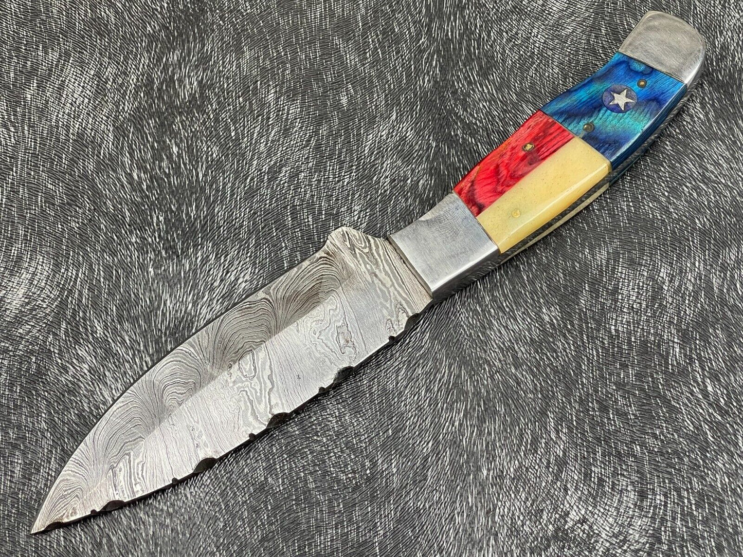 9 Inch Damascus Steel Skinning Bowie Knife with Texas Flag Handle
