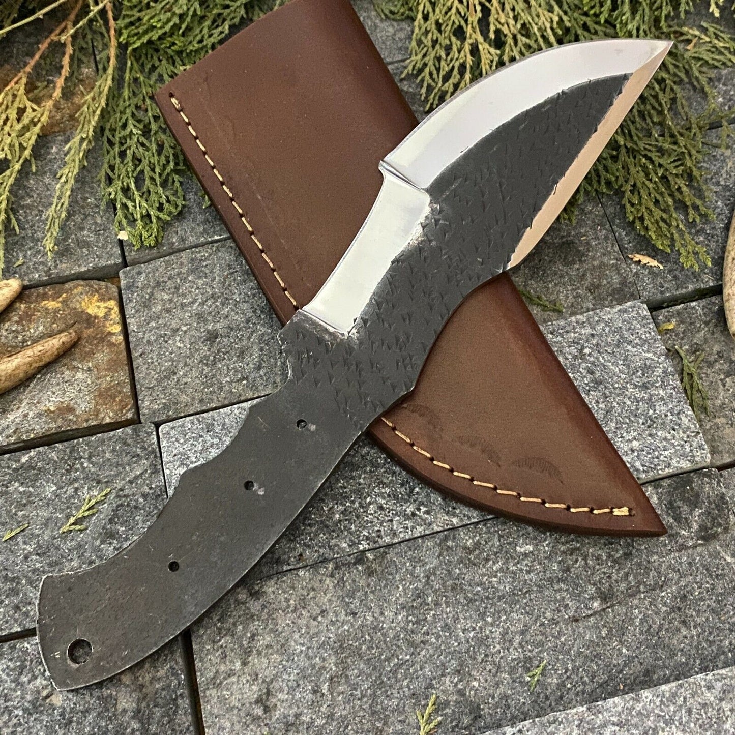 Custom Handmade D2 Steel Tracker Hunting Knife – Full Tang, Leather Sheath, 10"