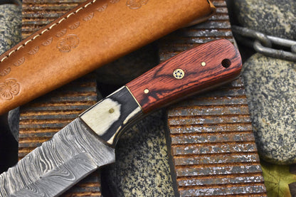 Forged Skinner Knife Twist Damascus Hard Wood Wooden Bolster Decoration