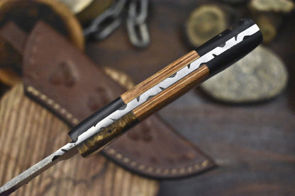 Twist Damascus Skinner Knife with Olive Wood Handle and Micarta Bolster for Hunting