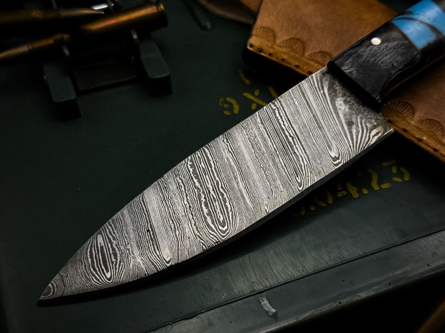 Handmade Damascus Steel Chef Kitchen Knife – Epoxy Resin Handle with Leather Sheath