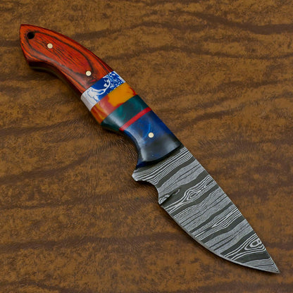 Handmade Damascus Skinner Hunting Knife with Resin and Wood Handle – Custom Fixed Blade EDC Knife