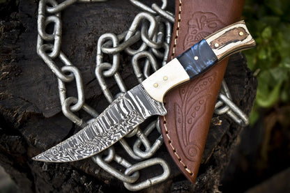 Hand Crafted Twist Damascus Skinner Knife with Mixed Material Handle – 8" Hunting Blade