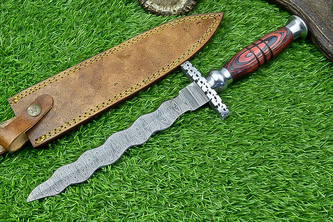 15” Kris Blade Damascus Bowie Knife – Pakka Wood Handle
