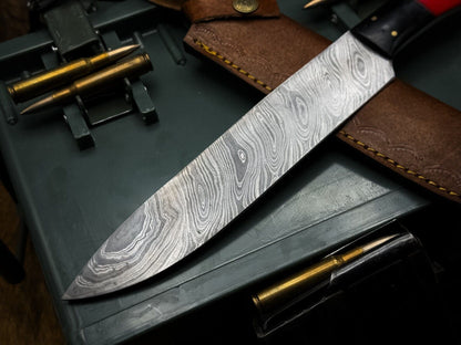 Handmade Damascus Steel Kitchen Chef Cutting Knife – Resin Handle with Leather Sheath