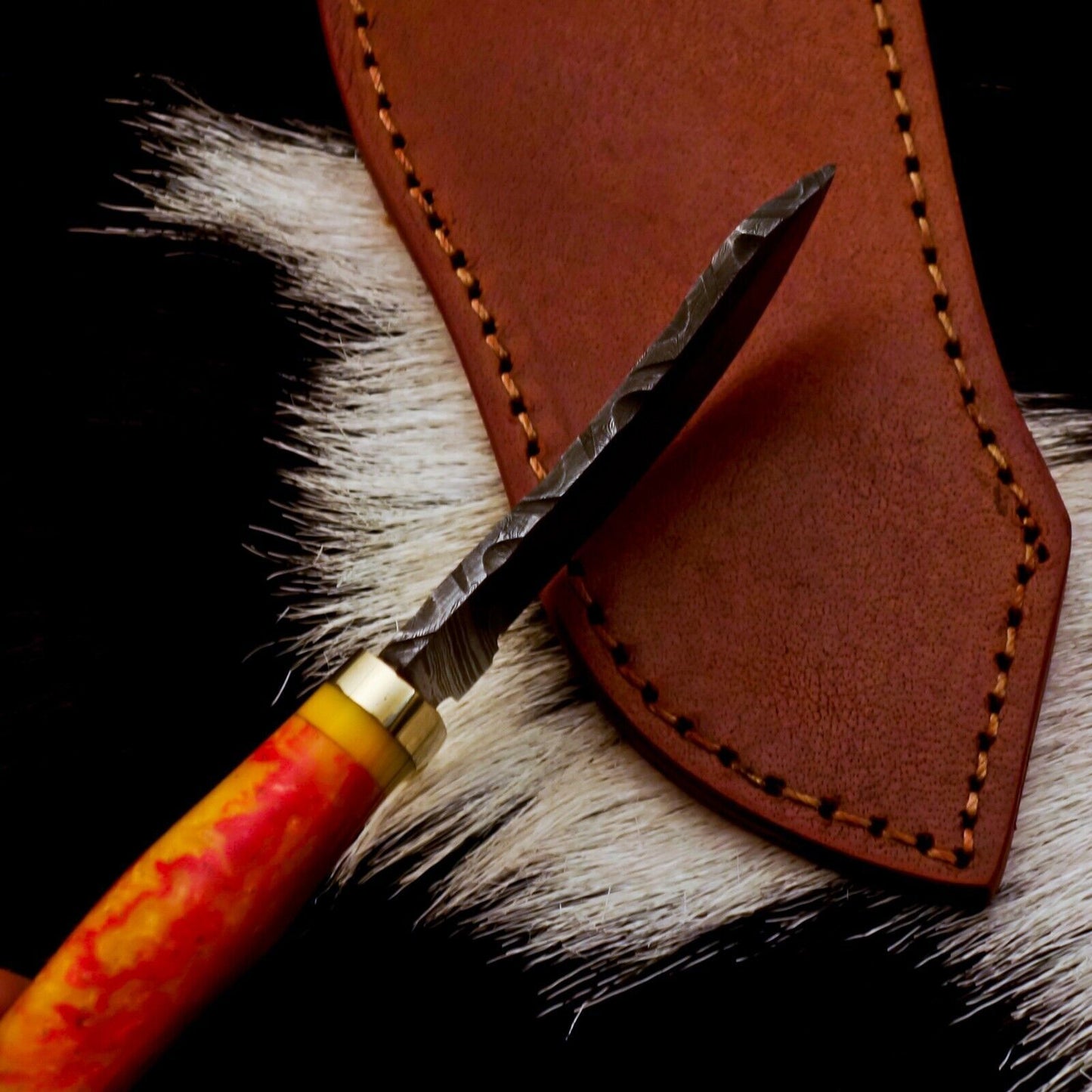 6.5 Inch Twist Damascus Hidden Tang Skinner Knife with Leather Sheath