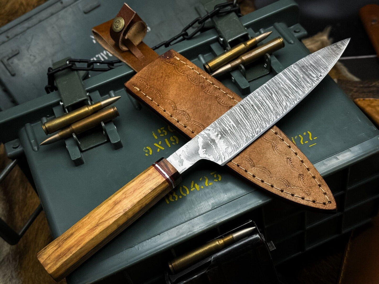 Handmade Damascus Steel Kitchen Chef Knife – Wood Handle, Fish Cut Blade, Leather Sheath