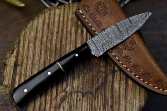 6.5" Forged Twist Damascus Skinner Knife with Bull Horn Handle – Unique Survival Blade