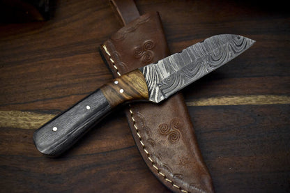 7.5" Twist Damascus Skinner Knife Hardwood Handle Wooden Bolster Custom Hunting Knife