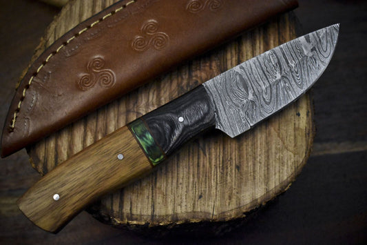 7.5" Twist Damascus Skinner Knife with Walnut Wood Handle for Camping & Survival
