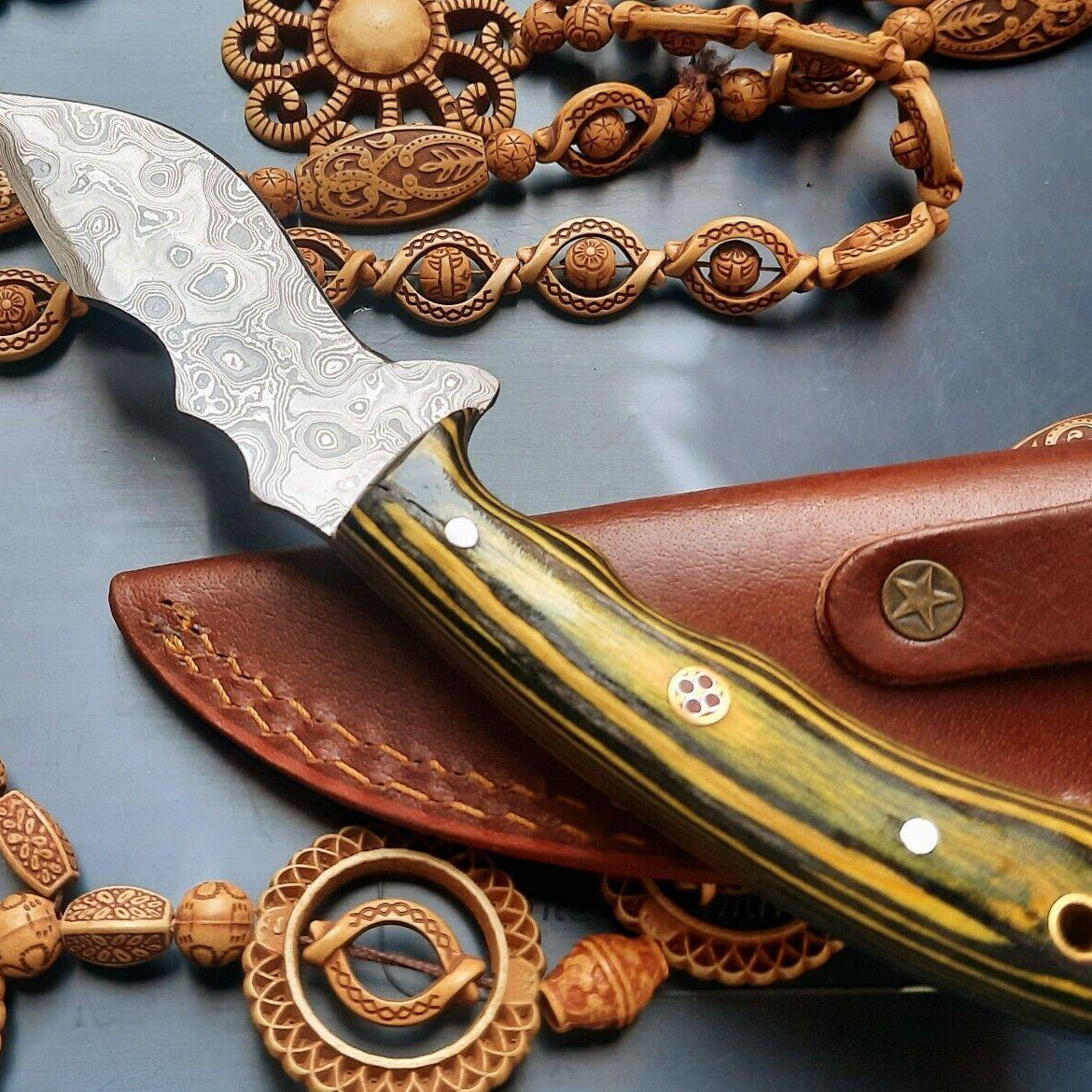7" Hand-Forged Damascus Bowie Hunting Knife – Wood Handle with Leather Sheath