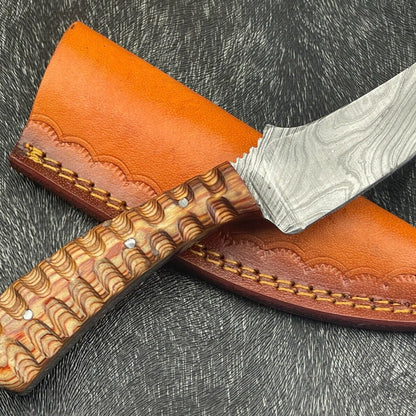  7 Inch Handmade Damascus Steel Bowie Knife with Hardwood Handle