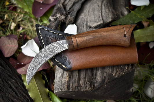 7 Inch Walnut Wood Skinner Knife Twist Damascus Blade Tactical Outdoor Tool