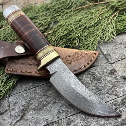 8.0" Handmade Damascus Bowie Knife Damascus Steel Knife with Neck Leather Sheath