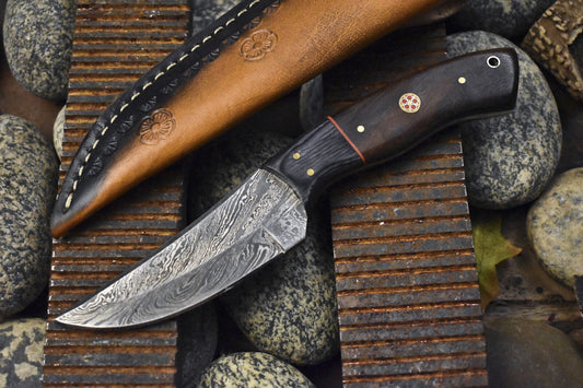 8.0 Inch Hand Forged Skinner Knife Twist Damascus Walnut Wood Handle Wooden Bolster Sports Knife