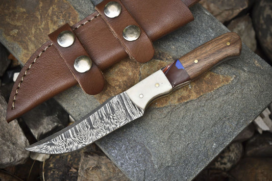 8.0" Twist Damascus Skinner Knife with Walnut Wood Handle – Custom Handmade Camping Knife