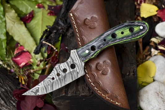 8.5" Twist Damascus Skinner Knife with Hardwood Handle for Hiking and Hunting