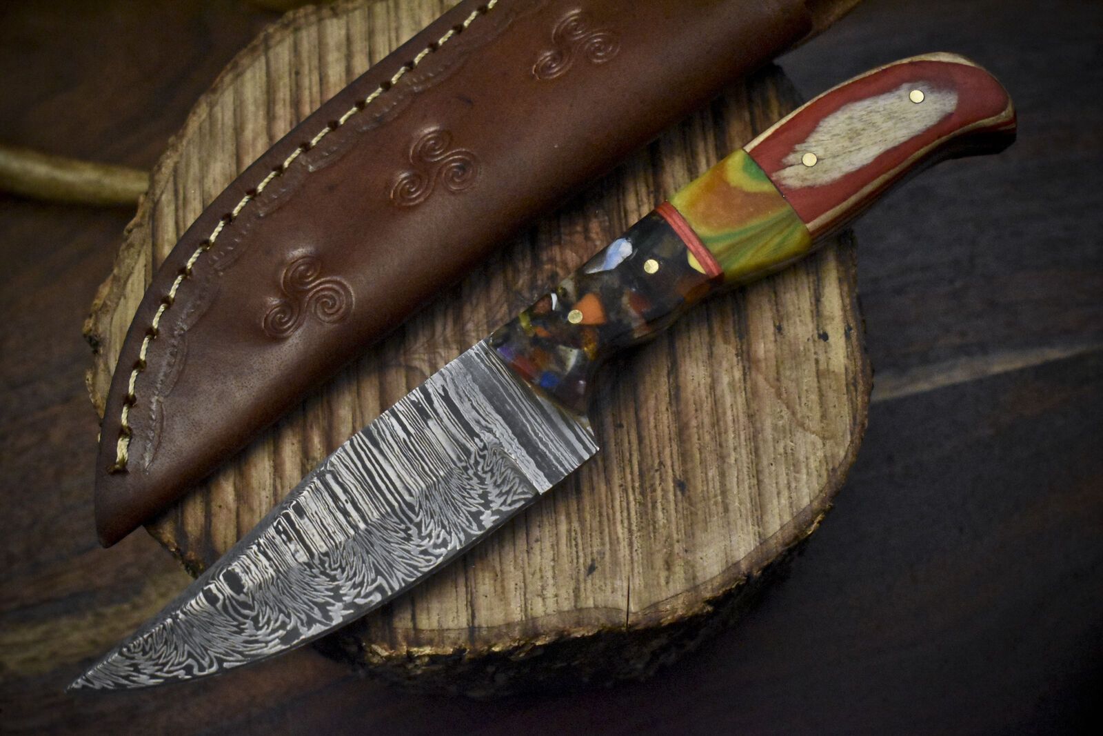 8.5" Twist Damascus Skinner Knife with Mixed Material Handle and Micarta Bolster – Handmade Hiking Knife