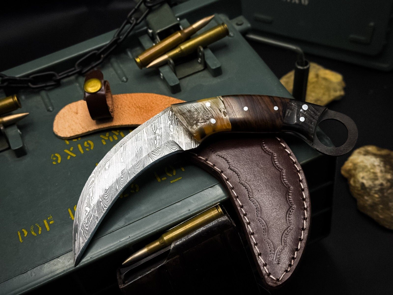 8" Best Damascus Karambit Knife Best Damascus Steel Karambit with Horn Handle 