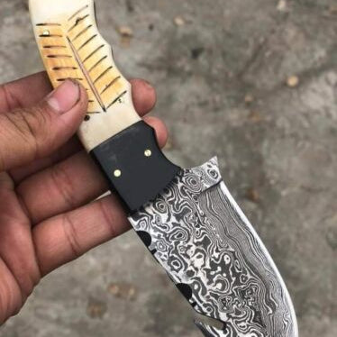 8" Custom Damascus Hunting Knife with Bone & Sheet Handle – Full Tang Handmade Bowie